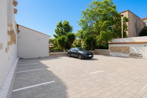 Renovated 1BR Suite Olbia Old Town - Balcony