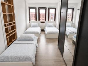 Modern 3BR Apartment in Central Chemnitz for 10 Guests