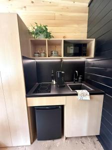 Dogwood: Modern Woodland Studio Pod Tiny Home with Private 300-Acre Forest near Quakertown Pennsylvania