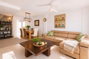 Casa Pez Tarifa Beach House, Patio & Easy Parking