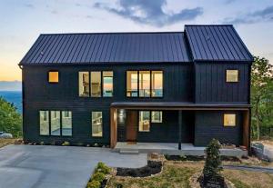 Luxurious Mountain Retreat with Heated Indoor Pool near Gatlinburg in Sevierville, Tennessee