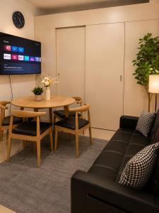 Spacious 2BR Staycation Las Piñas