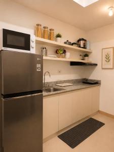 Spacious 2BR Staycation Las Piñas