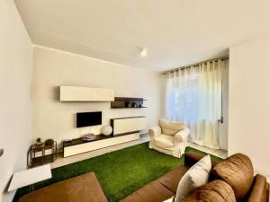Leonardo Academy Hub: Comfort e Spazio in centro