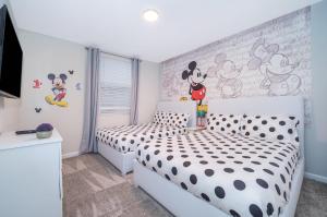 1135FR CHAMPIONS GATE CONDO GAME ROOM