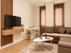 Home Inn Apartment 2 near City Center