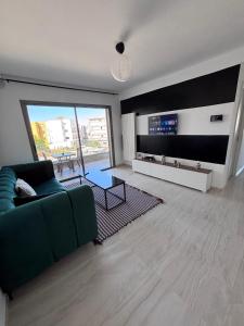 La Marsa, 8 min de la plage, calme, neuf & sécurisé 2 chambres
