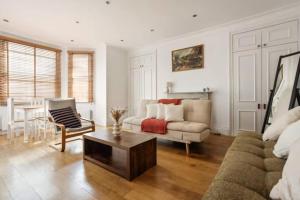 Luxury 1BR South Kensington Retreat
