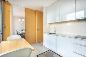 Povoa Beach Family Apartment