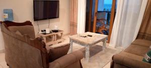 Heaven Suite-Beachfront 2 bedroom apartment