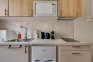 Studio 2P near Roland Garros Stadium