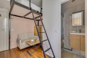 Studio 2P near Roland Garros Stadium