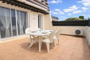 Comelya, climatisation, terrasse, piscine, tennis