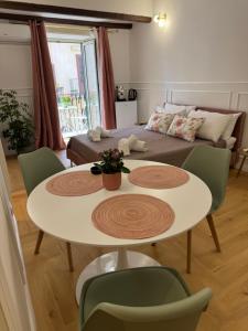 Calamore Apartment