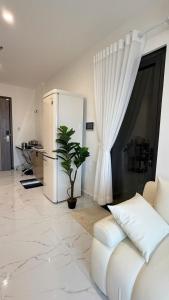 Shi House -Modern Studios GH3 with Panoramic View