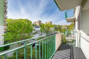 Sopot Comfort Grey by OneApartments