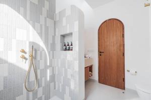 Las Casas - 2BR Modern Tropical Villa with Pool in Bingin Uluwatu