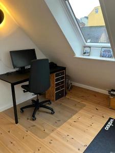 Townhouse With Private Courtyard In Frederiksberg