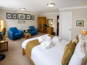Riviera Lodge Hotel