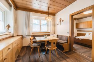 Apartments Chalet Zirm