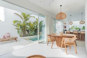 Las Casas - 2BR Modern Tropical Villa with Pool in Bingin Uluwatu