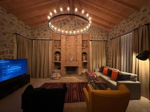 Otuken Stone House Private Heated Pool