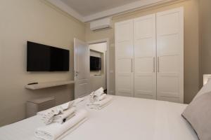 Ponte Vecchio Modern Retreat