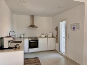 Villa de Lujo en Els Poblets con Piscina y Parking - ES-373-75