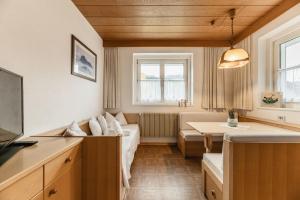 Apartments Chalet Zirm