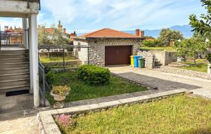 3 Bedroom Amazing Apartment In Kostrena
