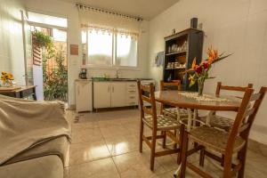 Casa com Lareira e Ar Condicionado Bem Localizada