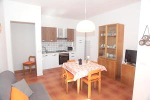 Residenza Cala di Seta Appartamento trilocale Mario per 5 persone