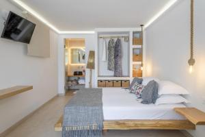 Michalakis Seaside Suites