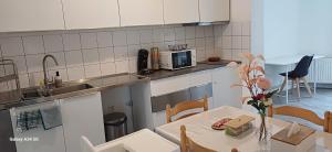 Charmant et spacieux appartement très proche de la gare, Paris en 12 min par le RER C, Accès rapide à Orly
