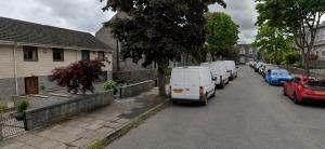 4 Bed Contractor House - FREE Van Parking - Bills Inc - Long Stay Discounts