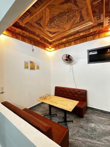 NinhBinh Central Homestay l Green Path