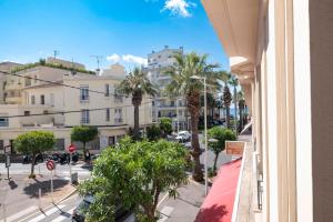 Loft au style contemporain à 150m des plages de Juan-les-Pins