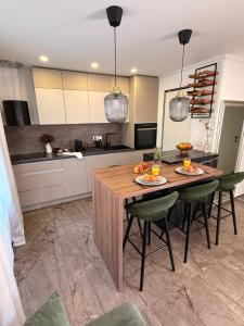 Apartment Anoi, Dubrovnik- Free parking & terrace with a view