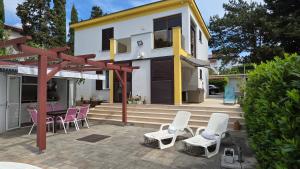 Holiday house Albatros Punat