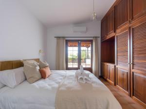 Elegant Villa in Puerto Calero Private Pool