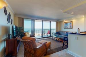 Sea Colony Ocean 7th floor condo with free WiFi shared sauna & pool