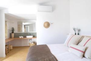 Deluxe Room with Terrace room in Agroturismo Ses Talaies