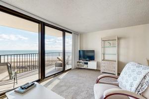 Sea Colony Ocean 6th floor condo with basketball court gym