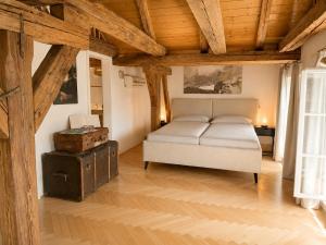 Historic penthouse loft with fortress view