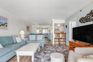 Sea Colony 7th floor condo with oceanfront indoor & outdoor pools steps to beach