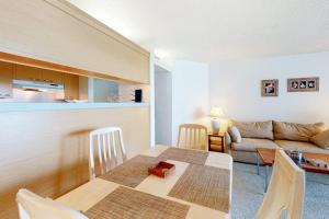 Oceanfront condo with ocean view private washer & dryer central AC and pool access
