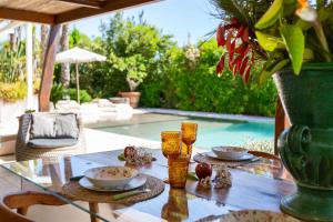 Flora Jungle Retreat by Perle di Puglia