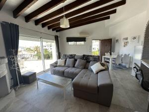 Ninis Holiday Home