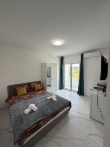 Apartments Gzim Peja