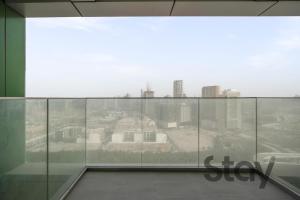 Sunlit 2BR Wellness Apt with Free Massage JVT